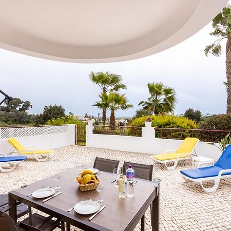 Great 2 Bedroom Apartment With Communal Pool Лагос Екстериор снимка