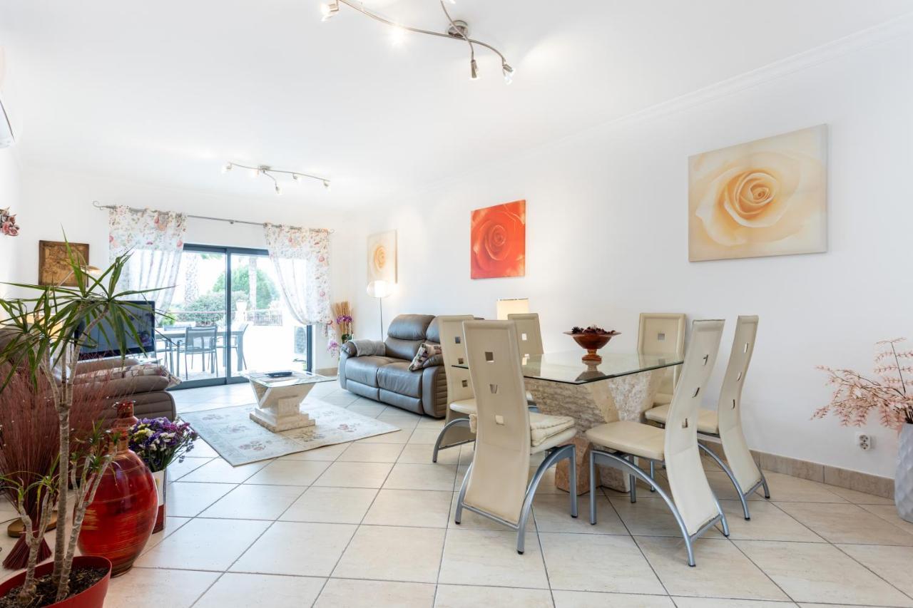 Great 2 Bedroom Apartment With Communal Pool Лагос Екстериор снимка