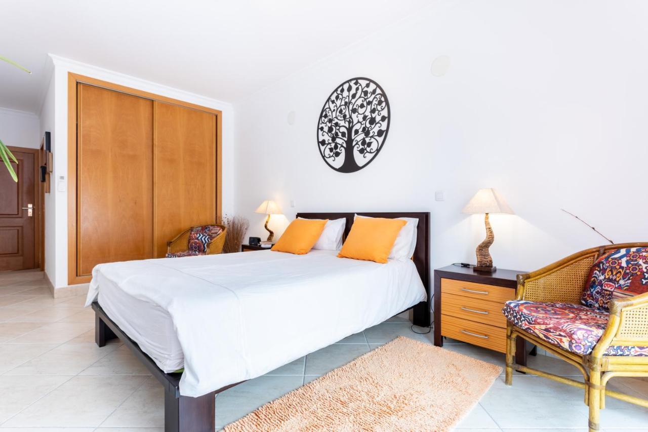 Great 2 Bedroom Apartment With Communal Pool Лагос Екстериор снимка