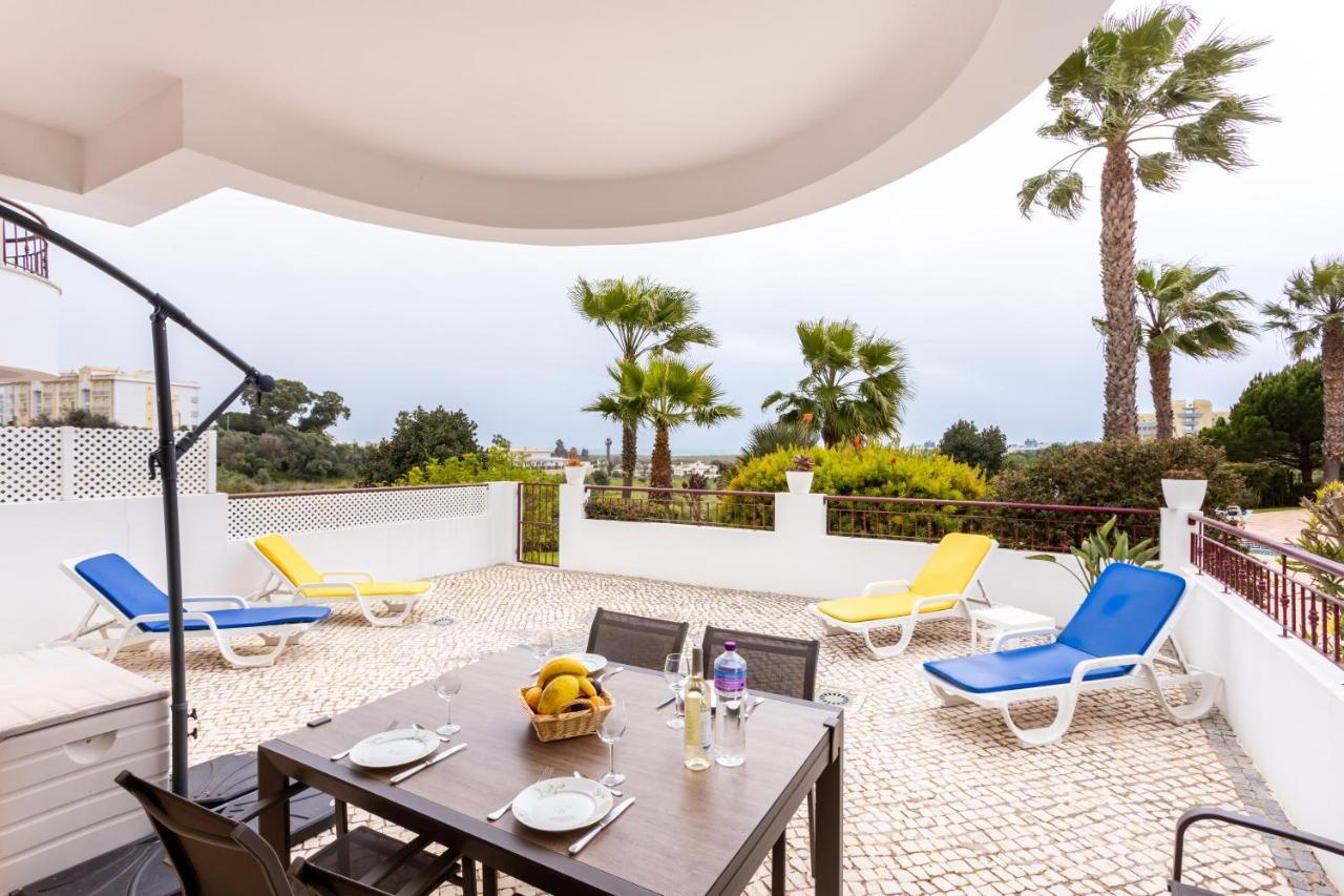 Great 2 Bedroom Apartment With Communal Pool Лагос Екстериор снимка