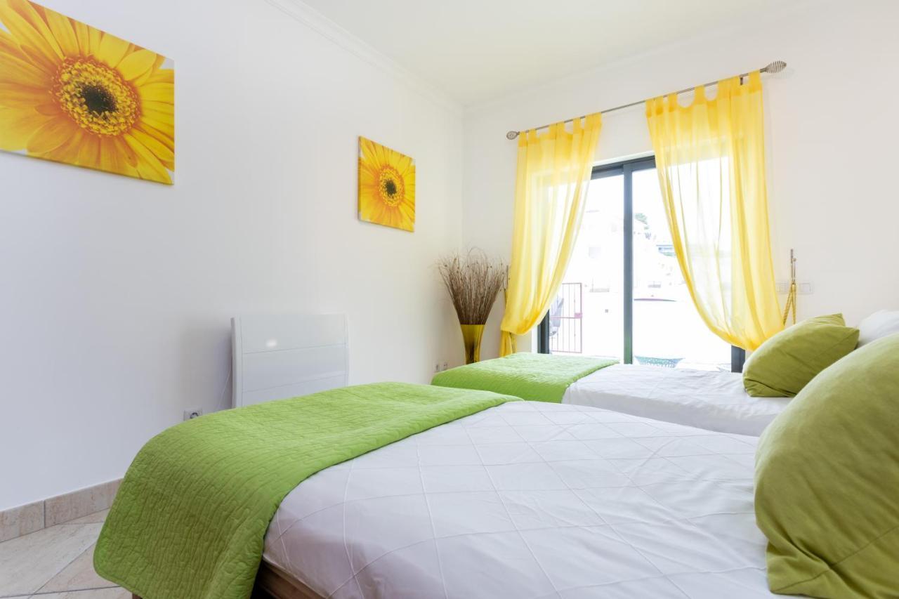 Great 2 Bedroom Apartment With Communal Pool Лагос Екстериор снимка